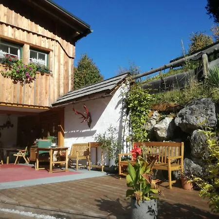 Alojamento de Acomodação e Pequeno-almoço Gschmeidler 3*